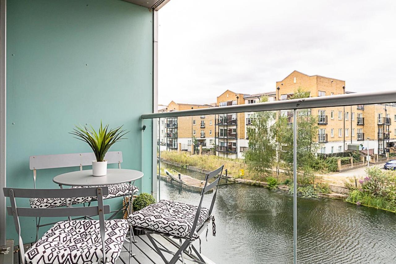 Airy 2-bedroom Flat With Balcony * Londres