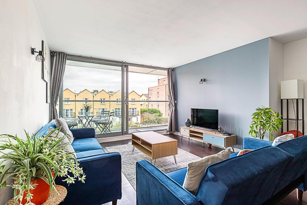 Airy 2-bedroom Flat With Balcony