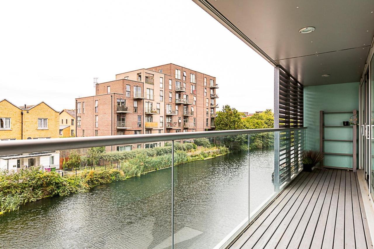 Airy 2-bedroom Flat With Balcony *