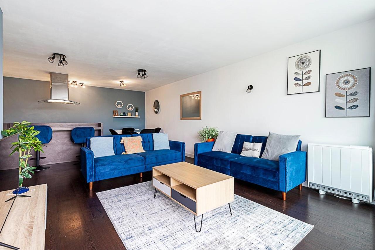 Airy 2-bedroom Flat With Balcony * Londres