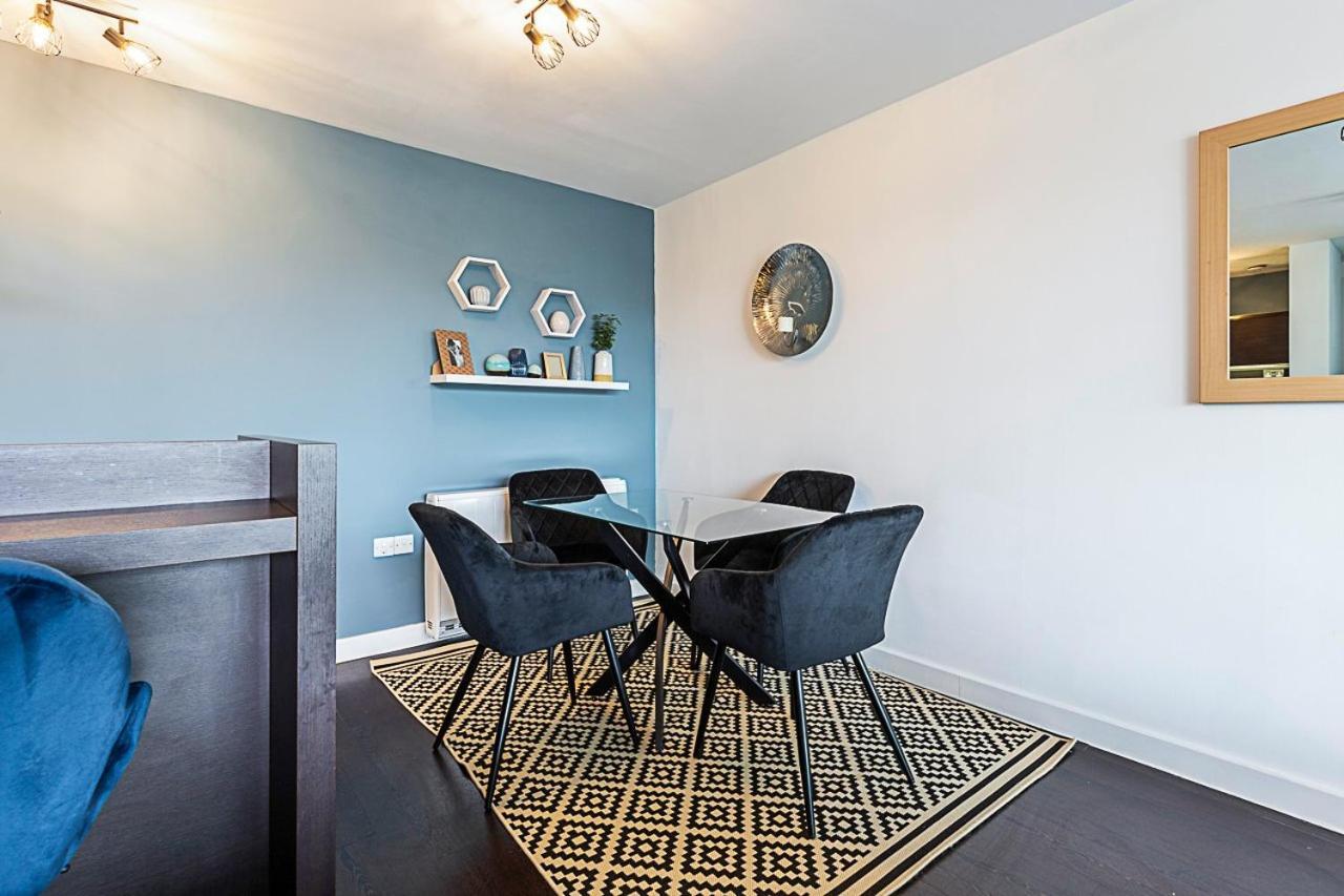 Airy 2-bedroom Flat With Balcony * Londres