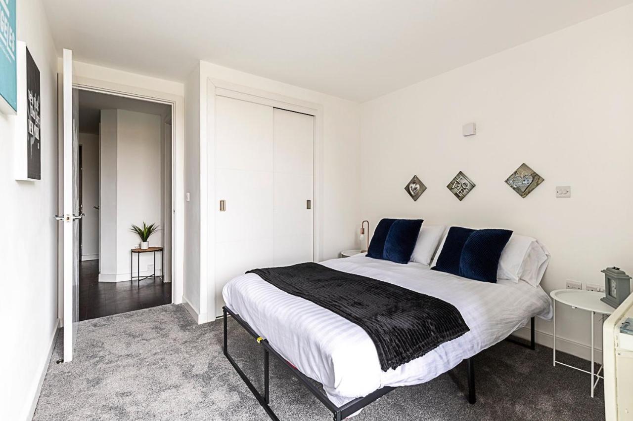 Airy 2-bedroom Flat With Balcony Appartement *